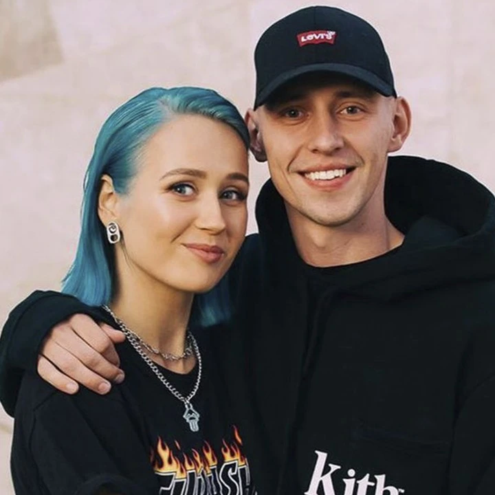 Hensy и Клава Кока