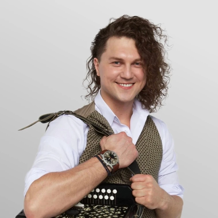 Александр Бардин